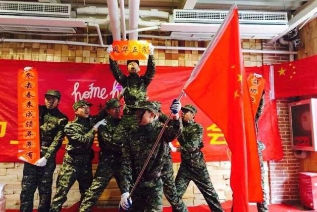 巨魔与勇士