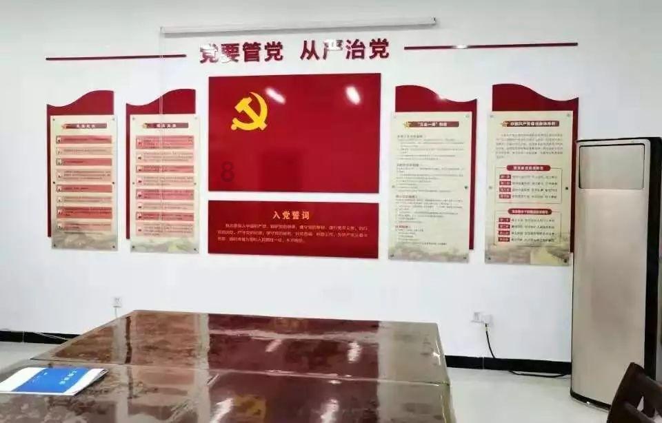 和表哥一起搭配做混泥土搅拌活，这个月找活干还要人吗？游戏画面